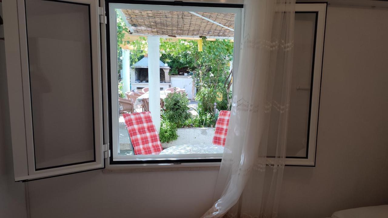 Apartmani Vinko Bol Exterior photo