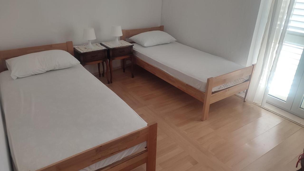Apartmani Vinko Bol Exterior photo