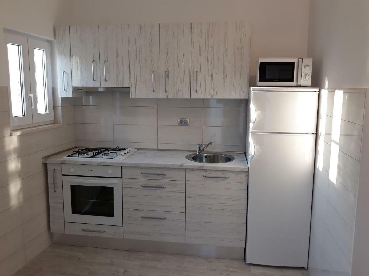 Apartmani Vinko Bol Exterior photo