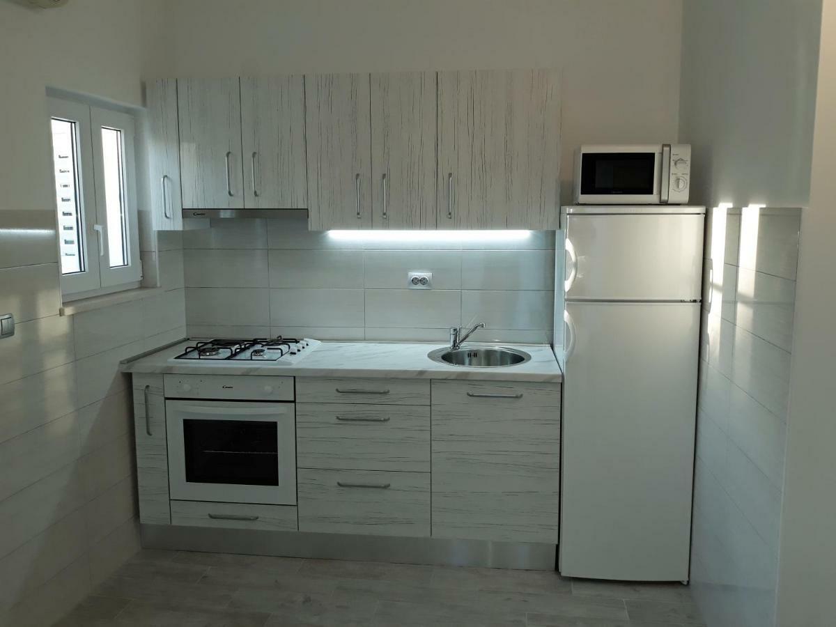 Apartmani Vinko Bol Exterior photo
